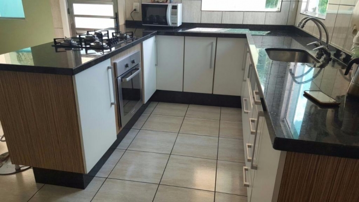 Sobrado, 3 quartos, 350 m² - Foto 4