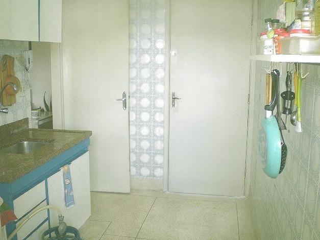 Apartamento à venda com 2 quartos, 70m² - Foto 7