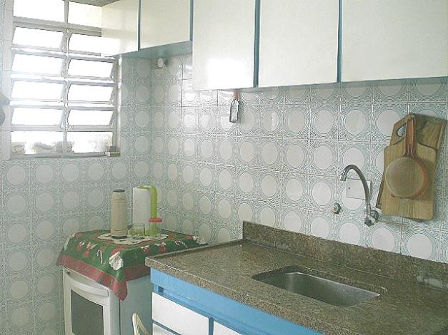 Apartamento à venda com 2 quartos, 70m² - Foto 9