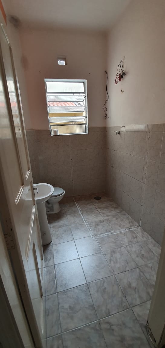 Casa para alugar com 2 quartos, 90m² - Foto 10