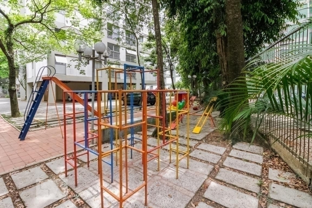 Apartamento à venda com 3 quartos, 78m² - Foto 4