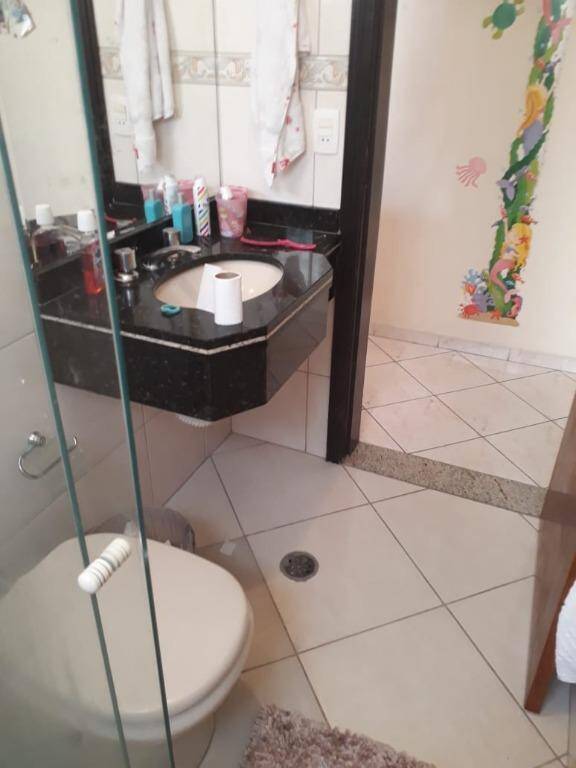 Casa, 3 quartos, 104 m² - Foto 2