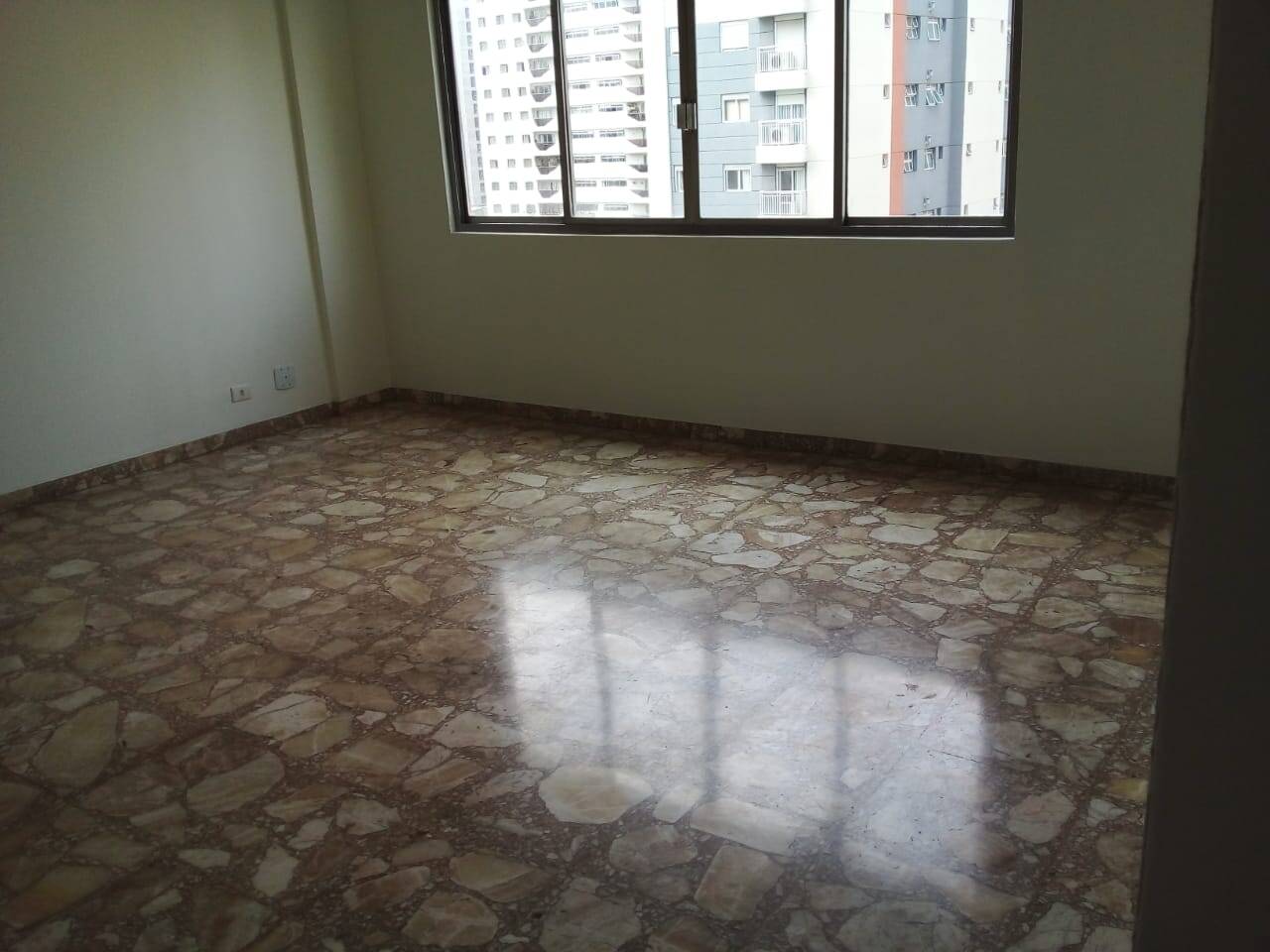 Apartamento para alugar com 3 quartos, 116m² - Foto 13