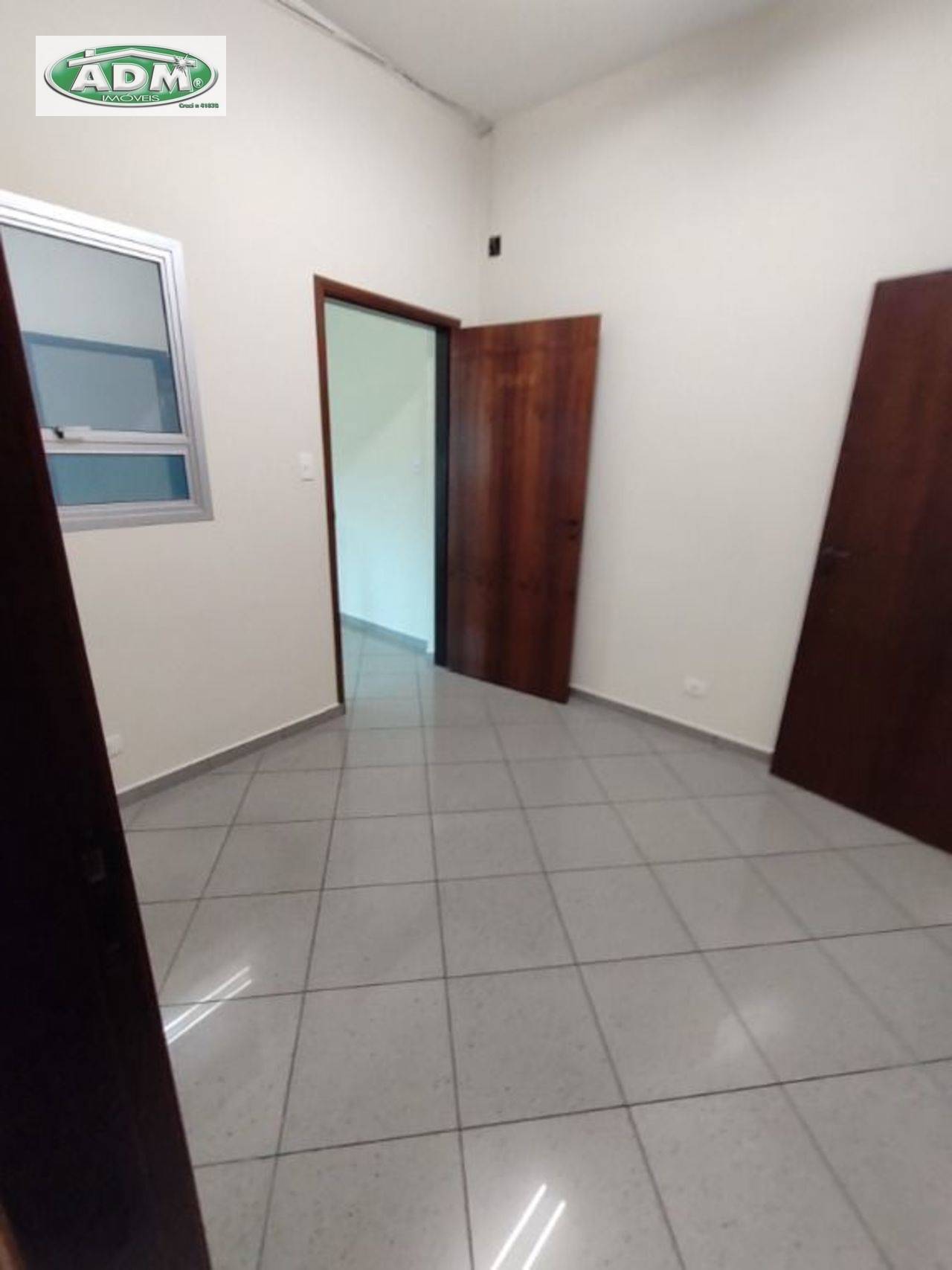 Depósito-Galpão-Armazém para alugar, 600m² - Foto 4