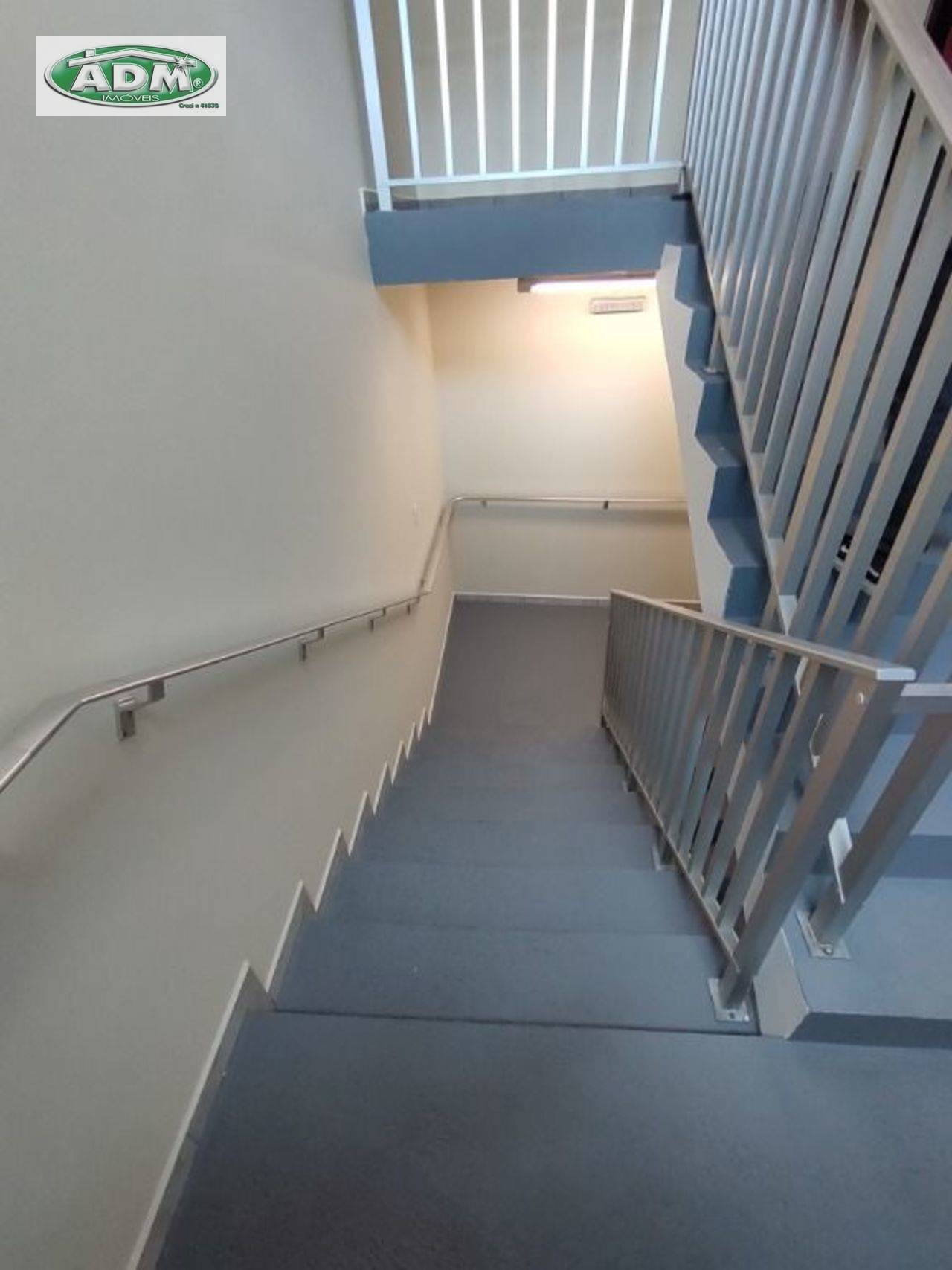 Depósito-Galpão-Armazém para alugar, 600m² - Foto 6