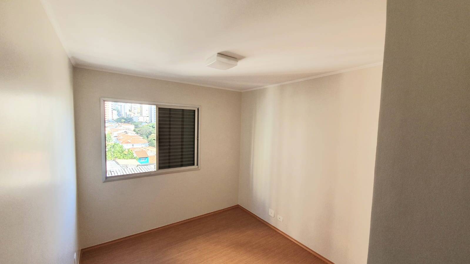 Apartamento para alugar com 3 quartos, 105m² - Foto 10