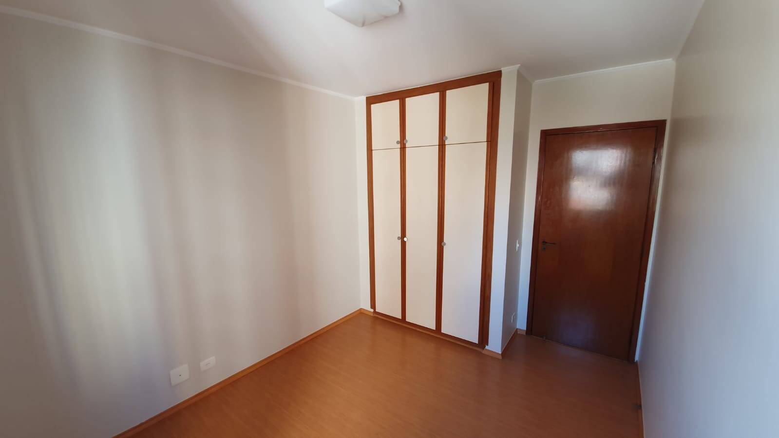 Apartamento para alugar com 3 quartos, 105m² - Foto 9