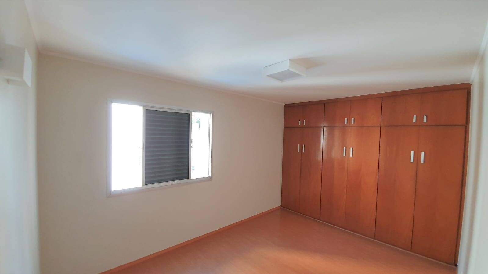 Apartamento para alugar com 3 quartos, 105m² - Foto 15