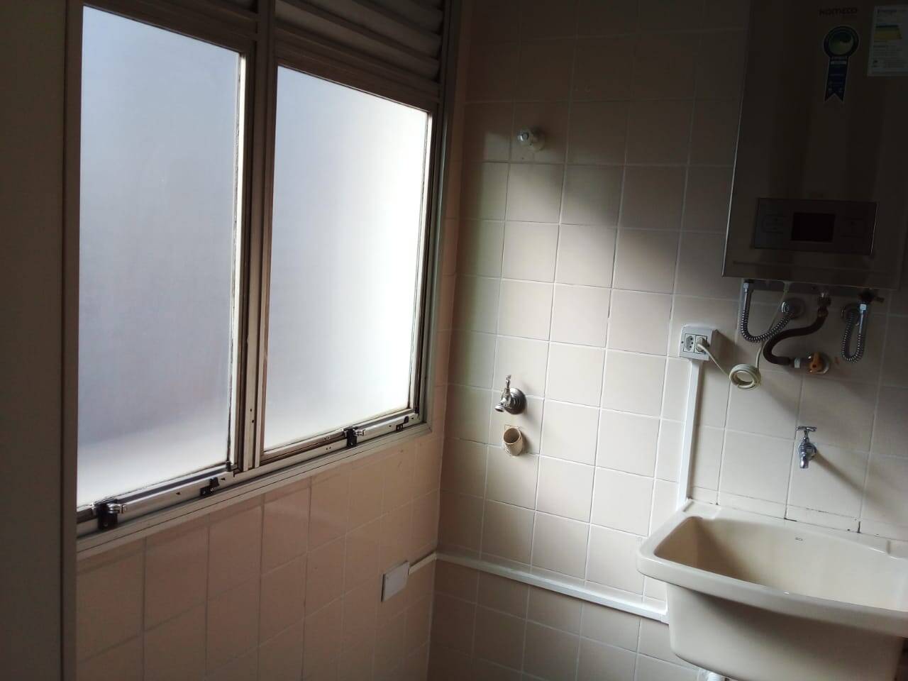 Apartamento para alugar com 2 quartos, 65m² - Foto 12