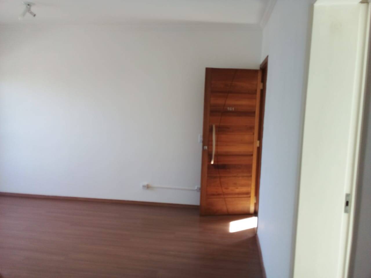 Apartamento para alugar com 2 quartos, 65m² - Foto 22