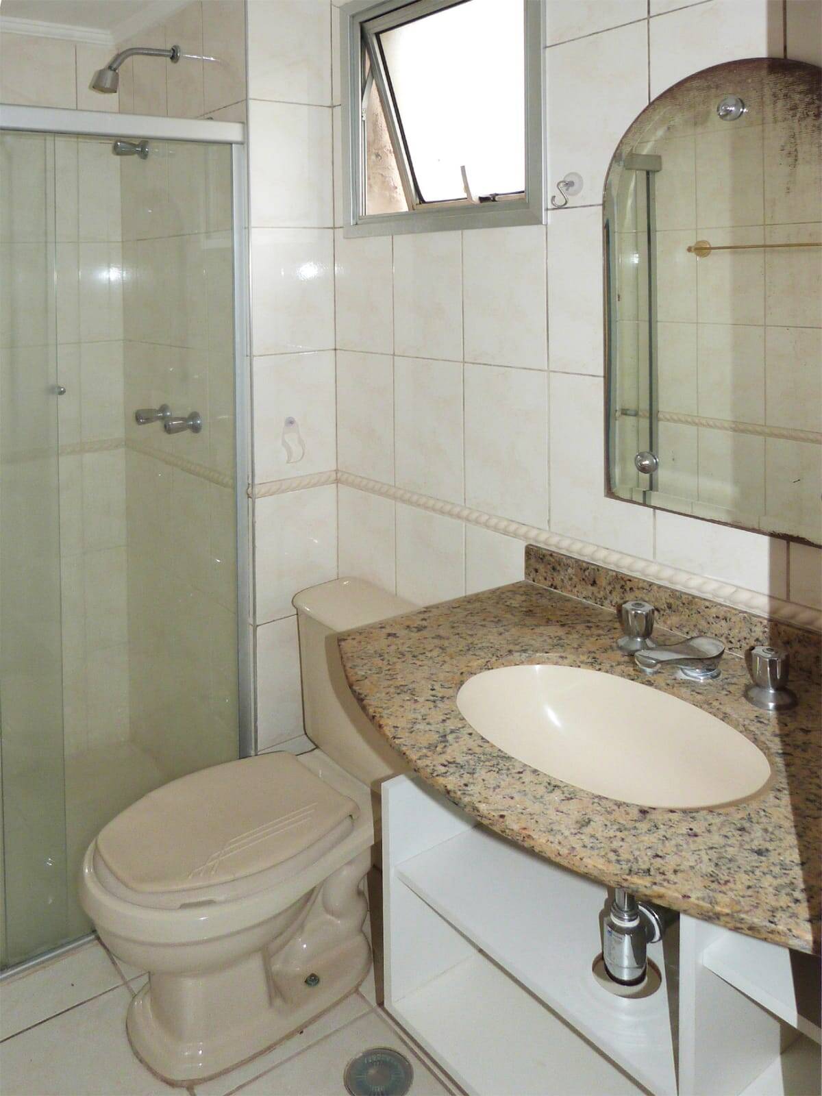 Apartamento para alugar com 3 quartos, 97m² - Foto 8