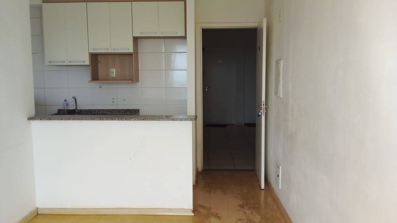 Apartamento à venda e aluguel com 3 quartos, 45m² - Foto 3