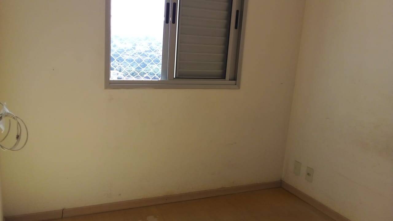 Apartamento à venda e aluguel com 3 quartos, 45m² - Foto 12