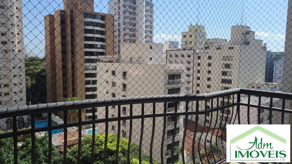 Apartamento para alugar com 3 quartos, 245m² - Foto 2