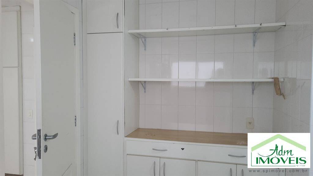 Apartamento para alugar com 3 quartos, 245m² - Foto 6