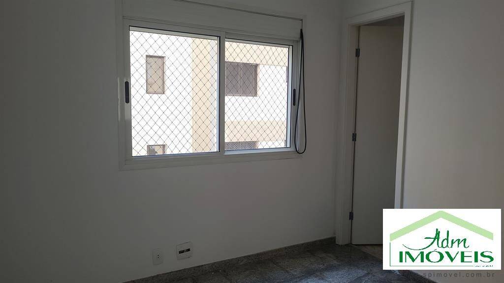 Apartamento para alugar com 3 quartos, 245m² - Foto 13
