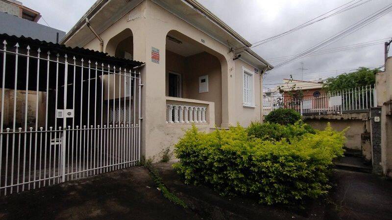 Casa para alugar com 5 quartos, 200m² - Foto 7