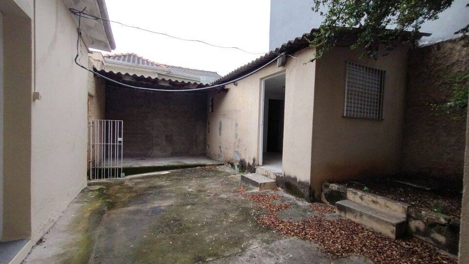 Casa para alugar com 5 quartos, 200m² - Foto 10