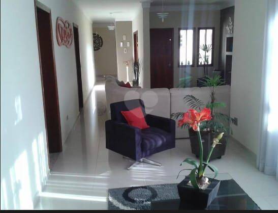 Casa à venda com 3 quartos, 280m² - Foto 11
