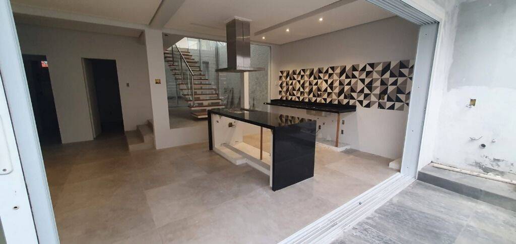 Casa, 3 quartos, 244 m² - Foto 19