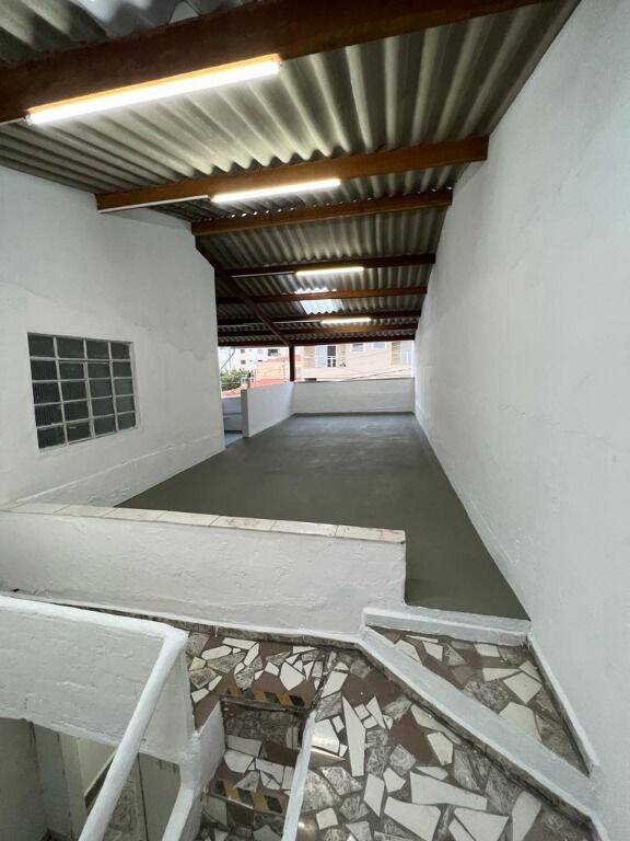 Casa para alugar com 2 quartos, 98m² - Foto 7