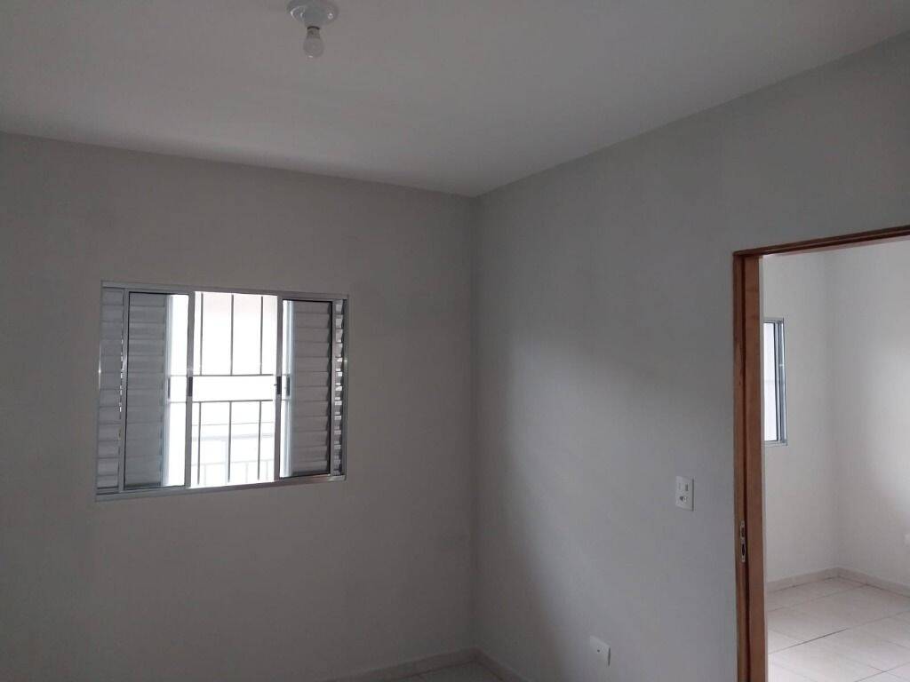 Casa para alugar com 1 quarto, 50m² - Foto 6
