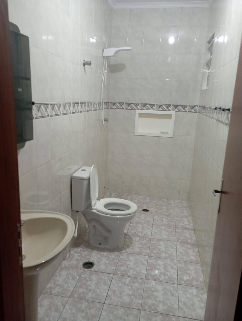 Casa para alugar com 2 quartos, 125m² - Foto 21