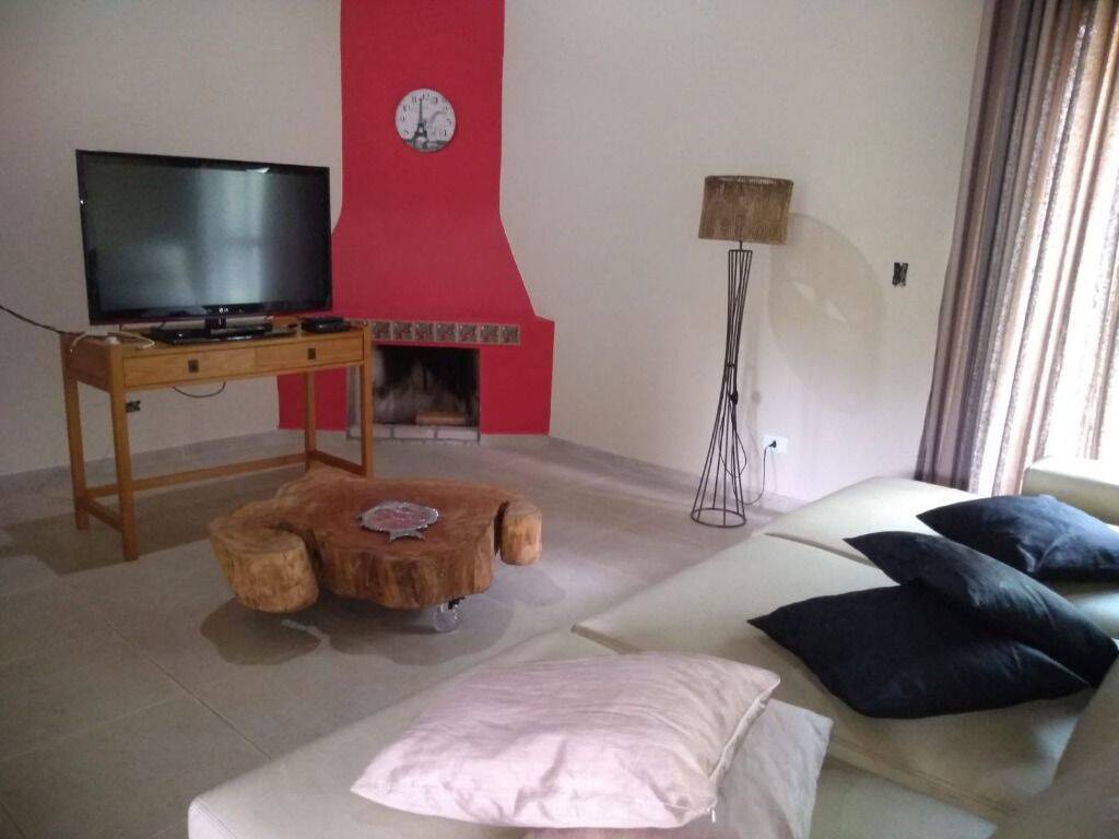 Chácara, 4 quartos, 800 m² - Foto 1