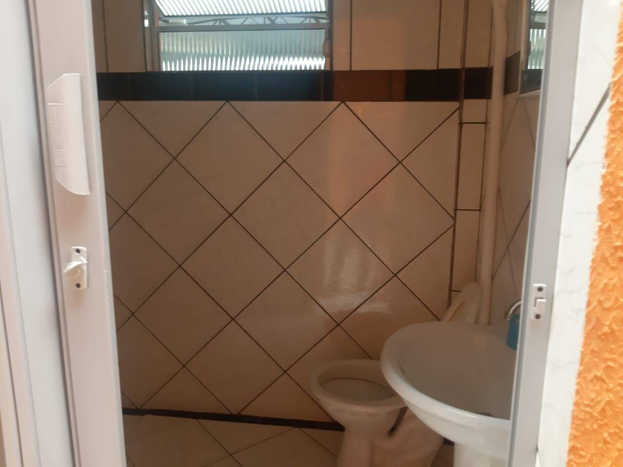 Depósito-Galpão-Armazém para alugar, 360m² - Foto 2