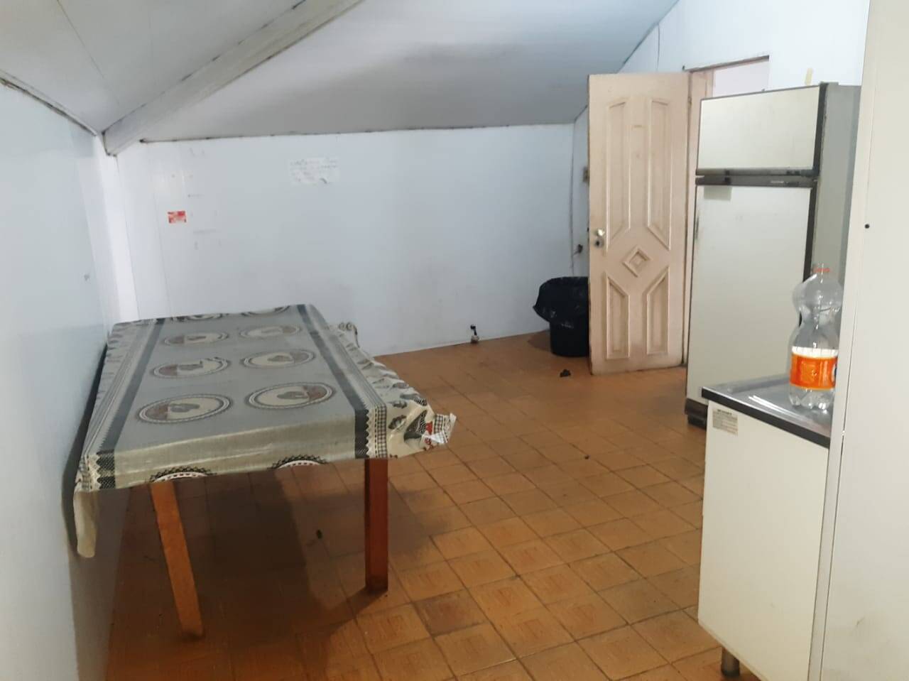 Depósito-Galpão-Armazém para alugar, 380m² - Foto 2