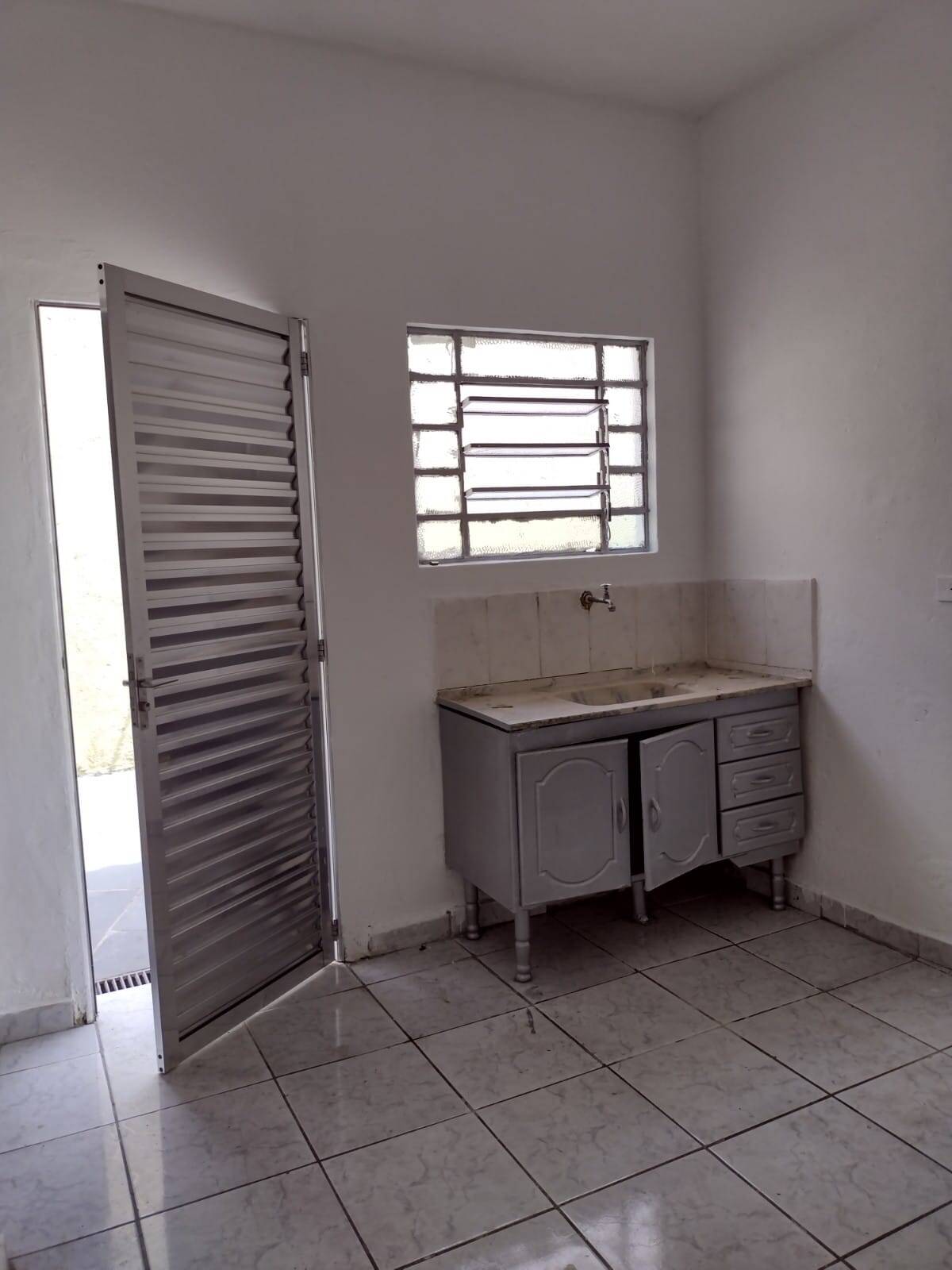 Casa, 1 quarto, 75 m² - Foto 2