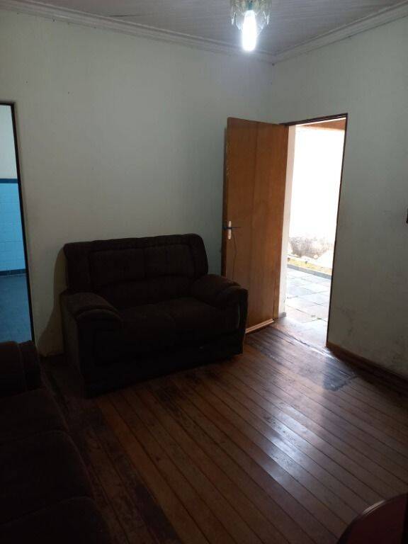Casa à venda com 2 quartos, 100m² - Foto 3