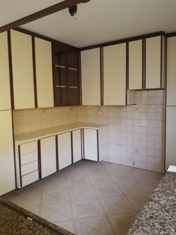 Casa à venda e aluguel com 3 quartos, 160m² - Foto 10