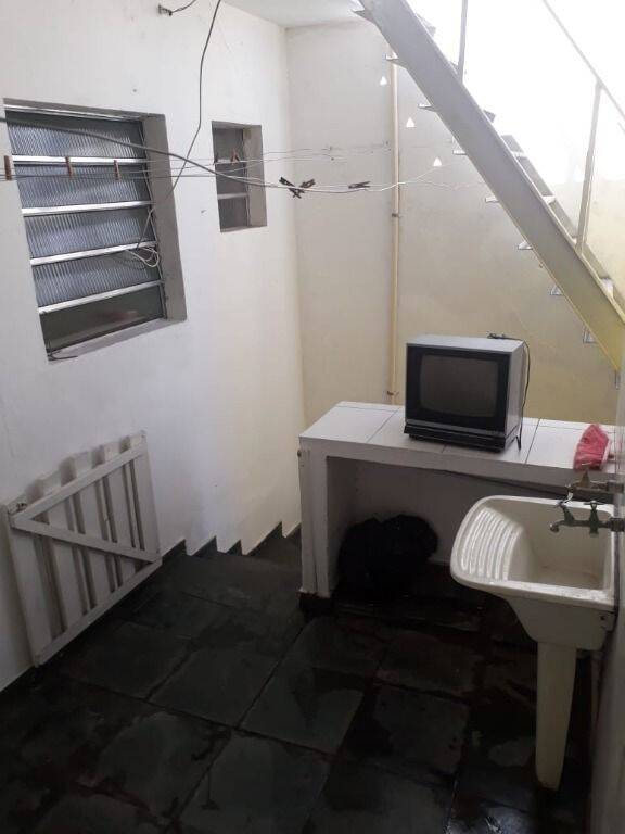 Casa à venda e aluguel com 3 quartos, 160m² - Foto 19
