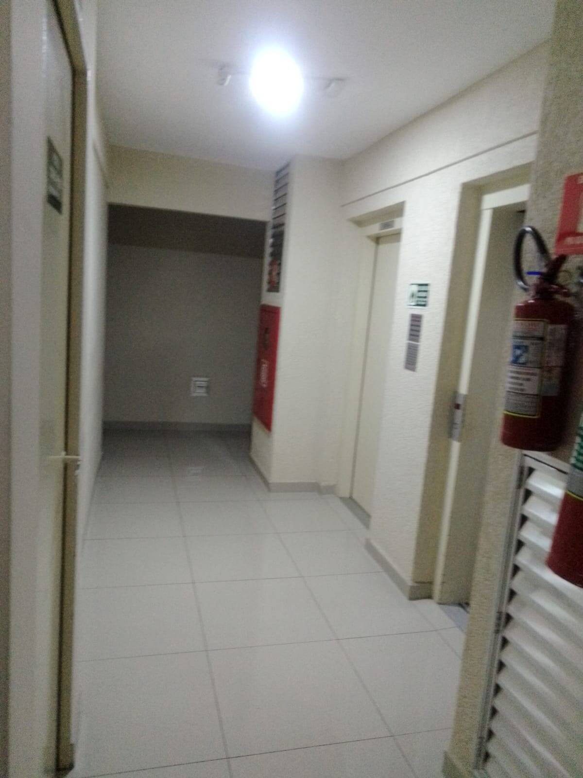 Apartamento à venda com 2 quartos, 61m² - Foto 17