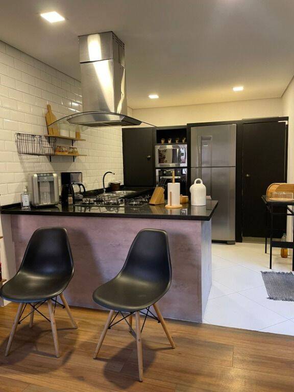 Sobrado, 3 quartos, 364 m² - Foto 1