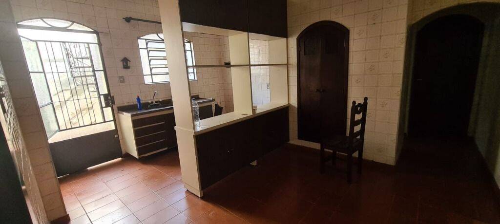 Casa, 3 quartos, 220 m² - Foto 1