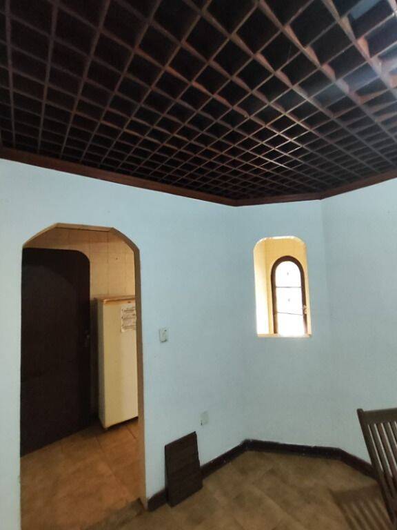 Casa à venda e aluguel com 5 quartos, 480m² - Foto 7