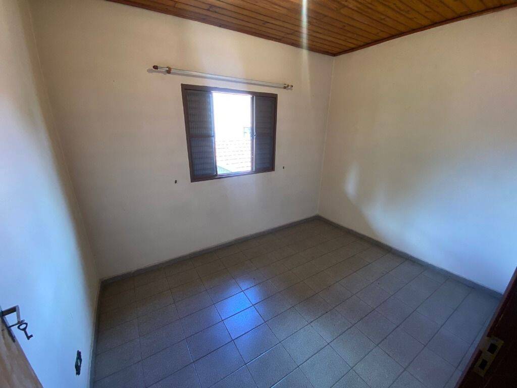 Casa, 4 quartos, 108 m² - Foto 2