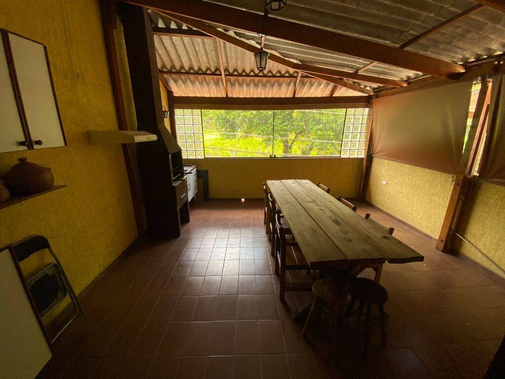 Casa, 4 quartos, 108 m² - Foto 1