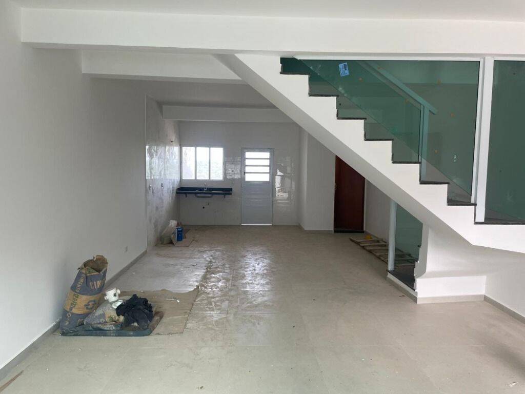 Casa à venda e aluguel com 3 quartos, 225m² - Foto 12