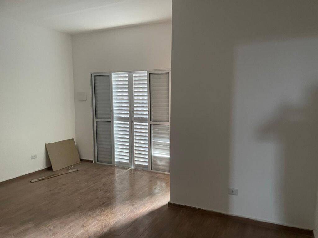 Casa à venda e aluguel com 3 quartos, 225m² - Foto 18