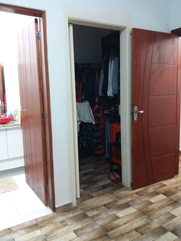 Casa, 3 quartos, 200 m² - Foto 13