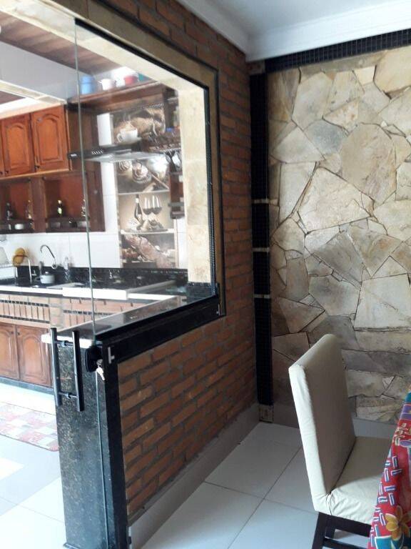 Casa à venda com 4 quartos, 480m² - Foto 2