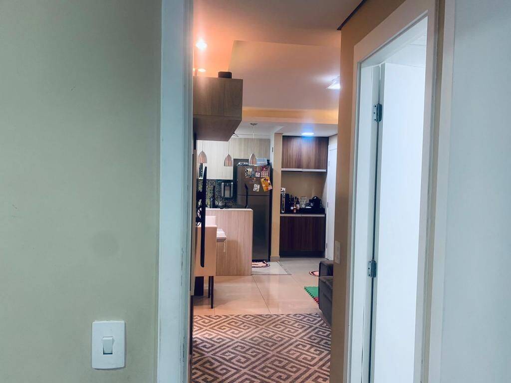 Apartamento à venda com 2 quartos, 58m² - Foto 4