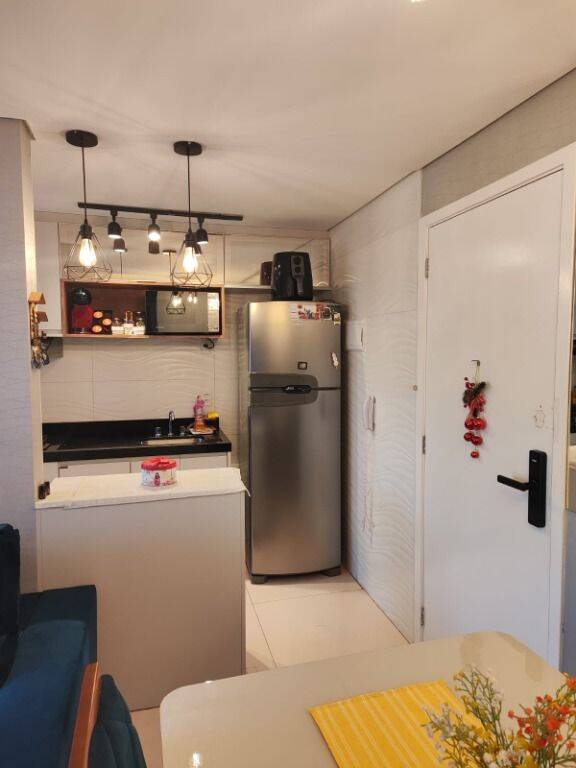 Apartamento à venda com 2 quartos, 44m² - Foto 8