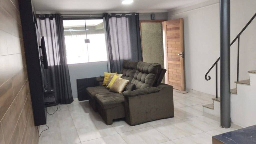 Sobrado à venda com 2 quartos, 125m² - Foto 1