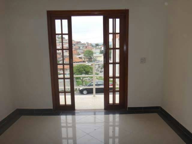 Sobrado à venda com 3 quartos, 120m² - Foto 2