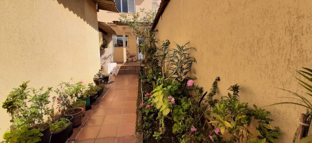 Casa, 4 quartos, 180 m² - Foto 3