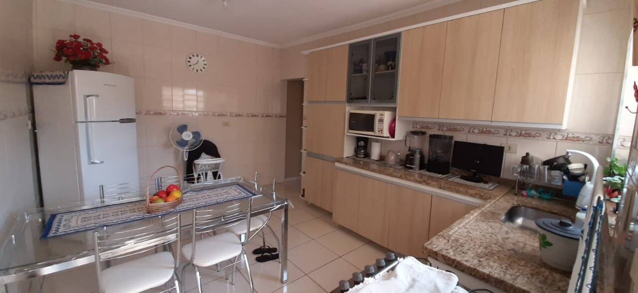 Casa, 4 quartos, 180 m² - Foto 24